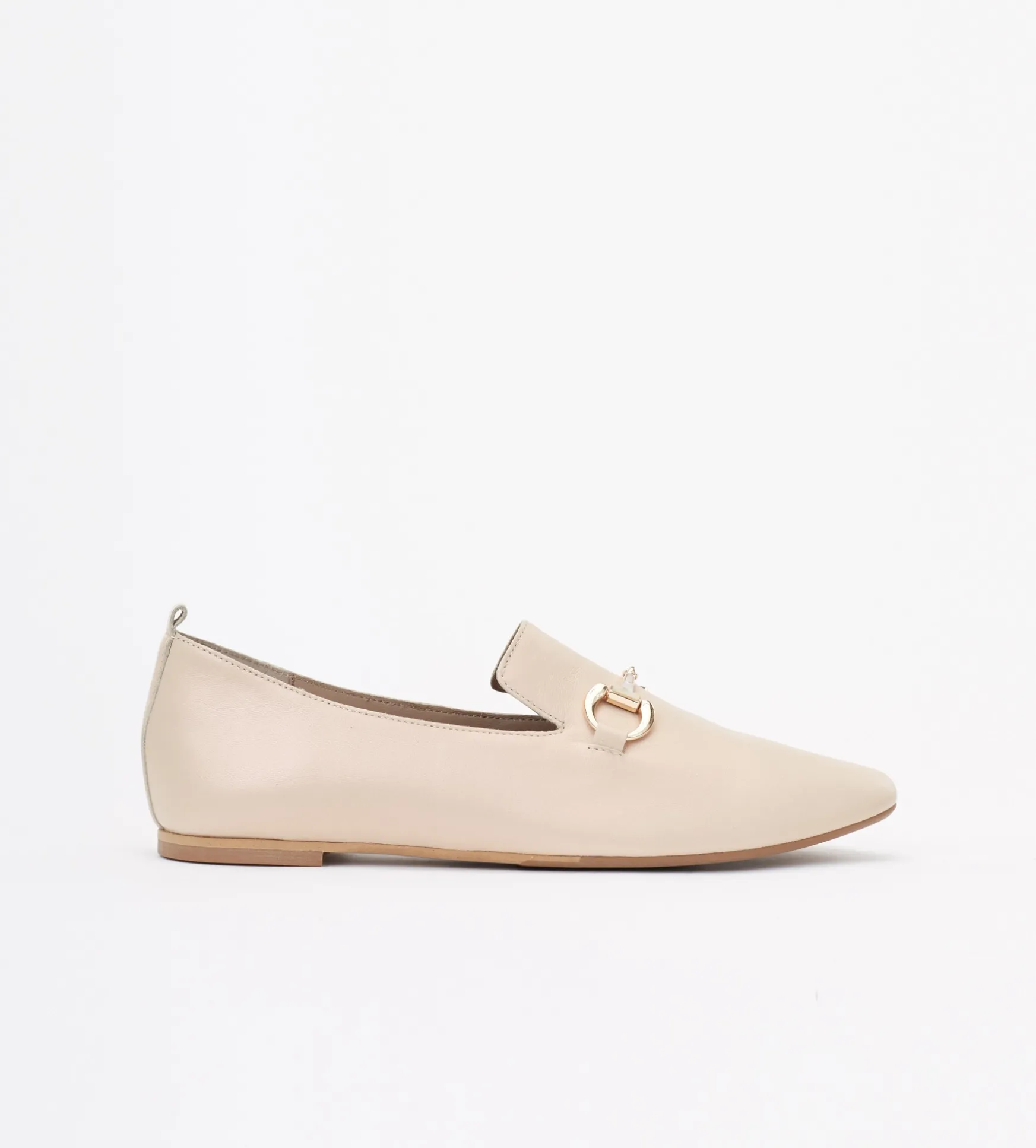 Beżowe loafersy damskie