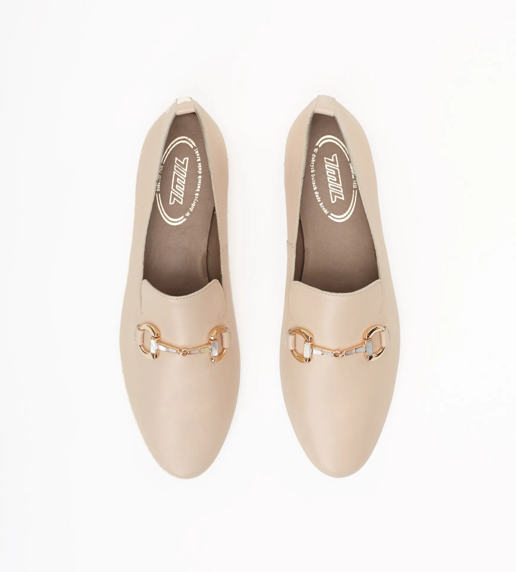 Beżowe loafersy damskie