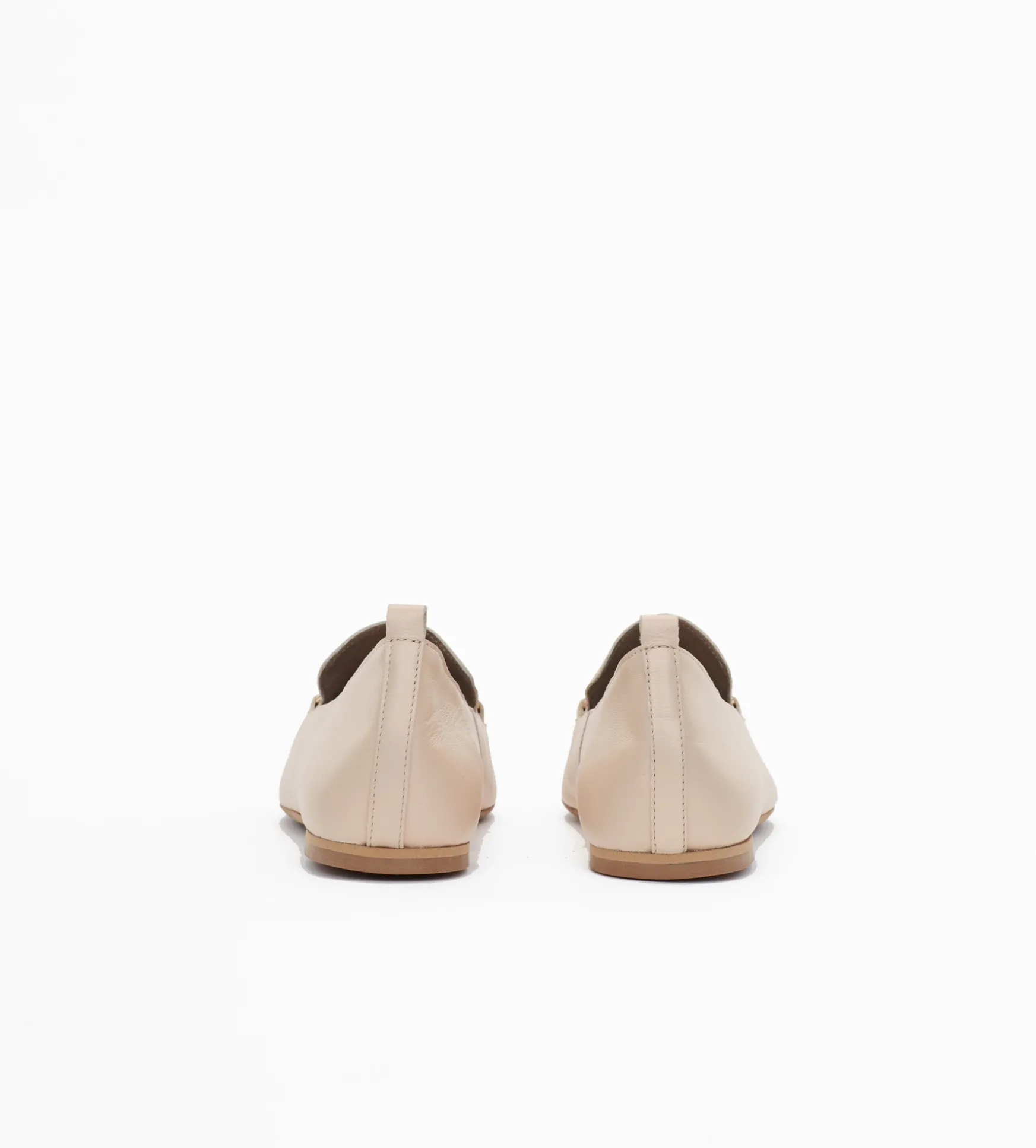 Beżowe loafersy damskie
