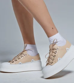 Beżowe sneakersy damskie