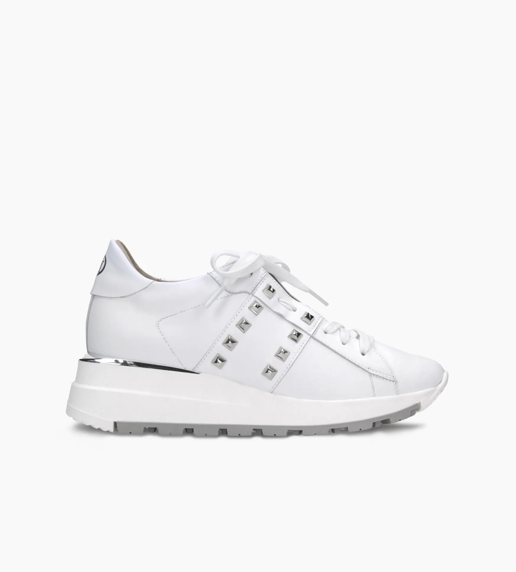 Białe sneakersy damskie