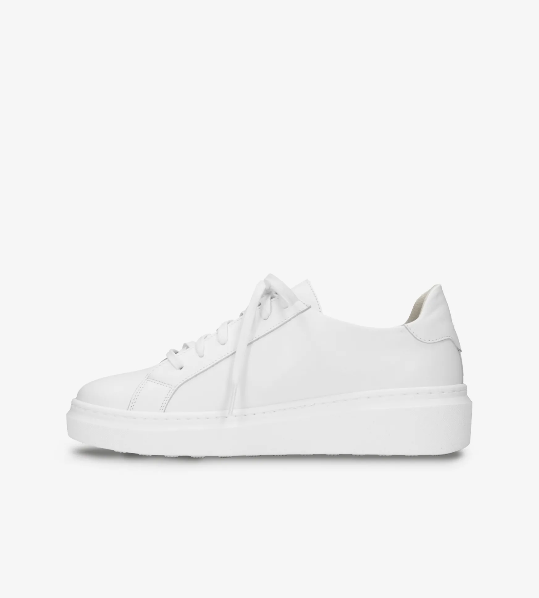 Białe sneakersy damskie
