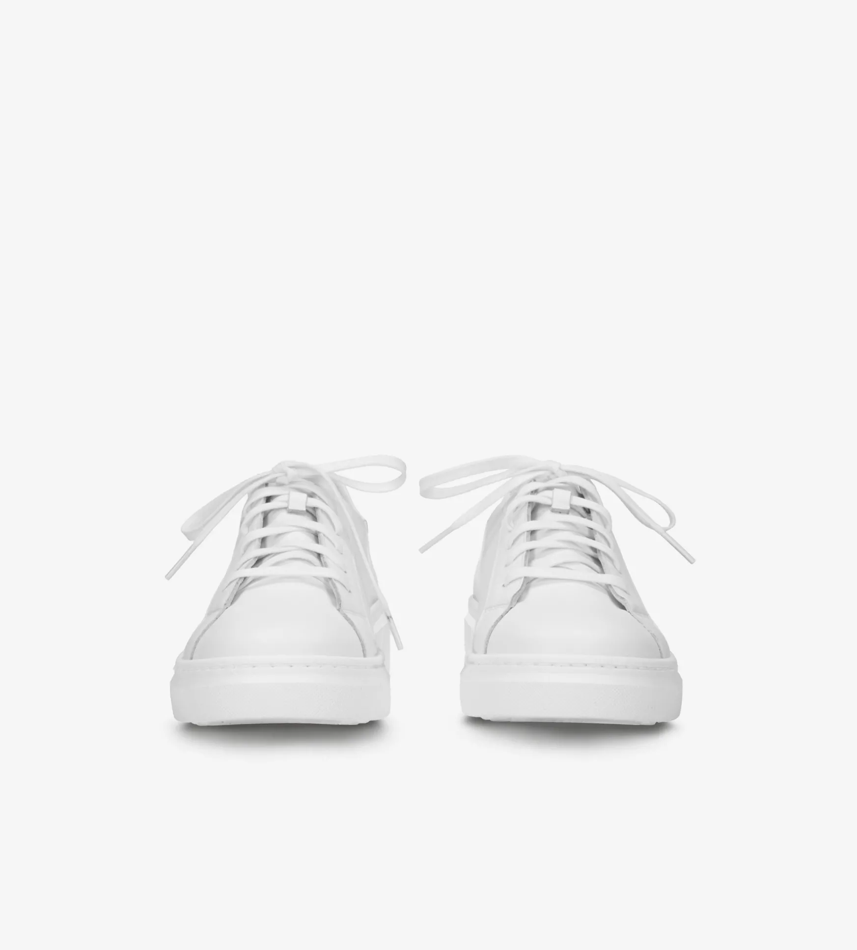 Białe sneakersy damskie