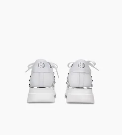 Białe sneakersy damskie