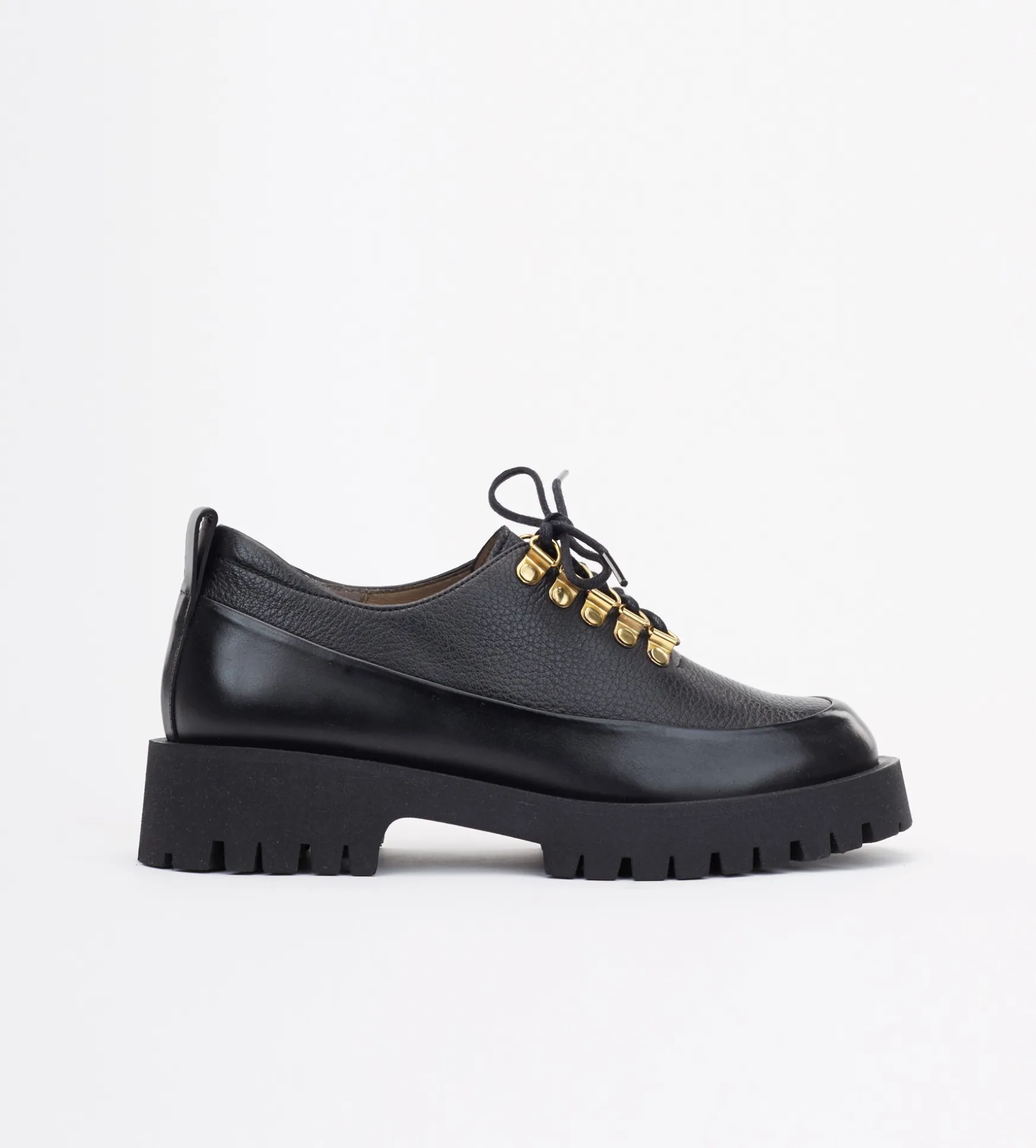 Czarne pólbuty damskie