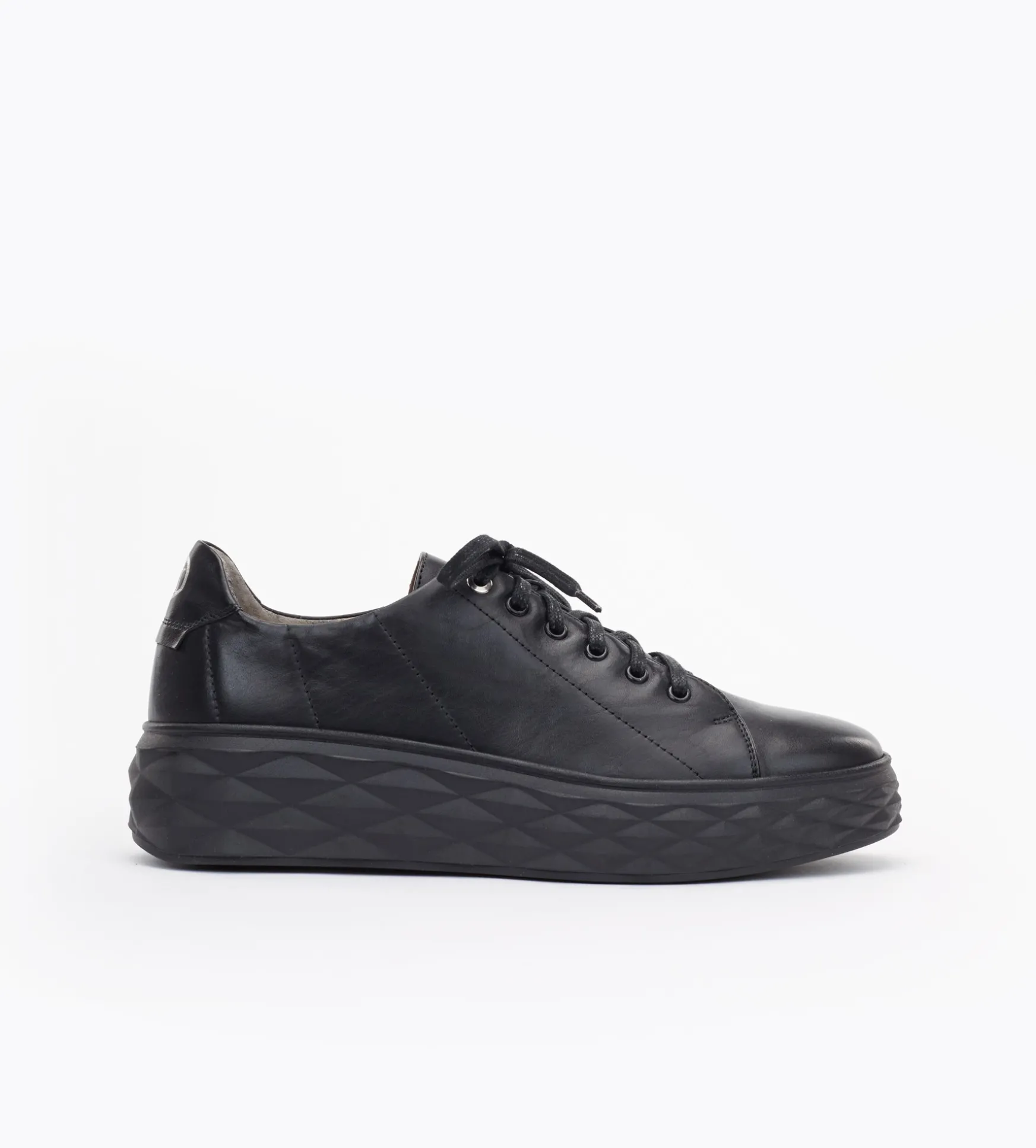 Czarne sneakersy damskie
