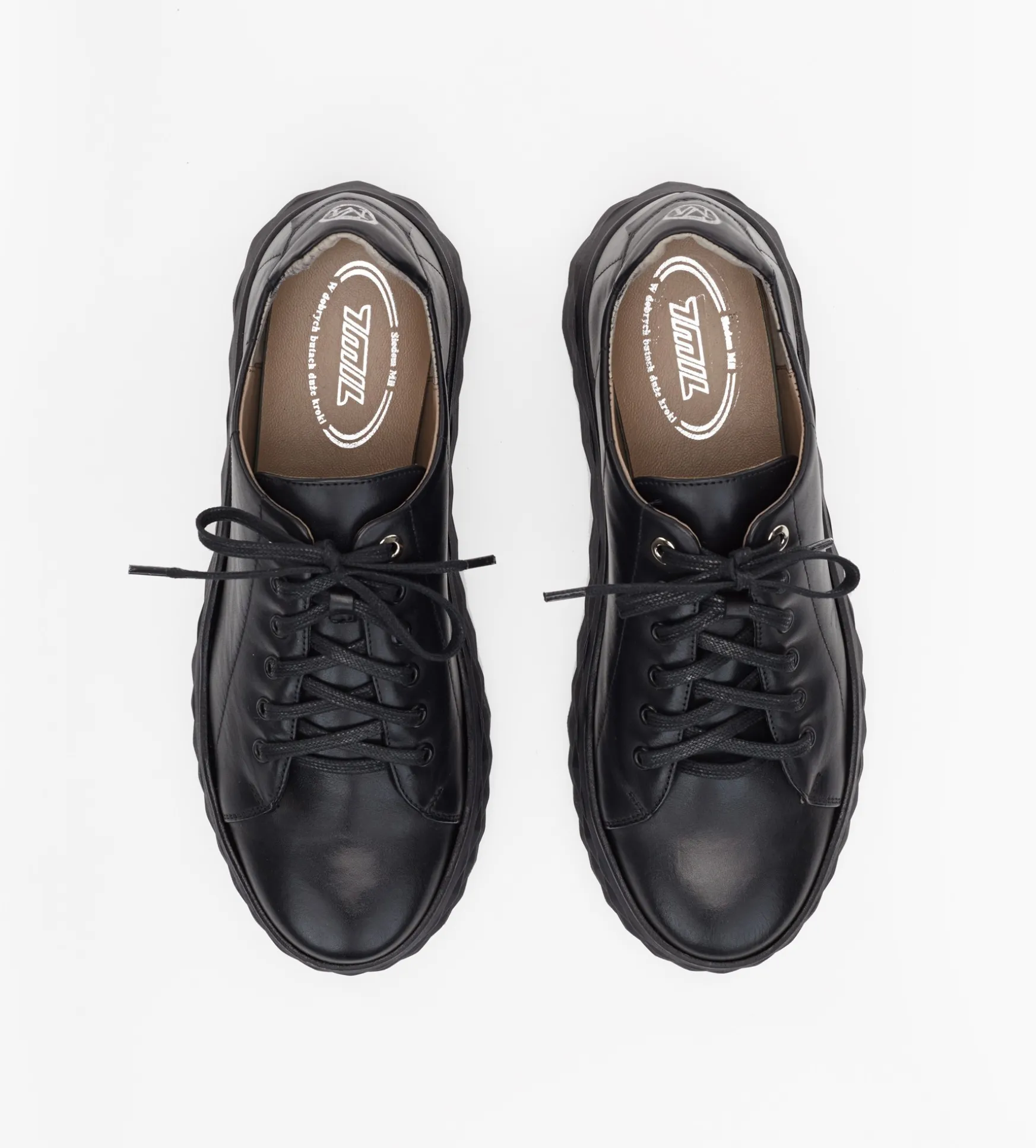 Czarne sneakersy damskie