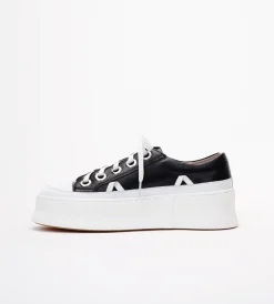 Czarne sneakersy damskie